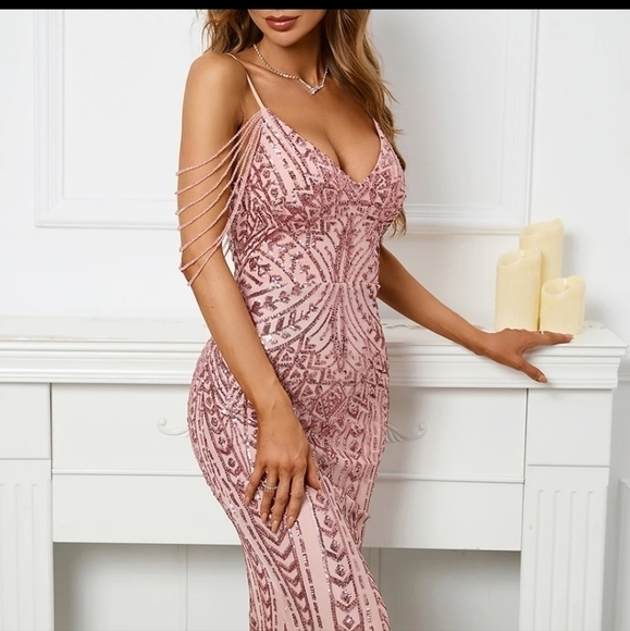 Pink, Cami, Backless,  Fringe Sleeves,  Contrast Sequined Mermaid Gown - Picture 5 of 16